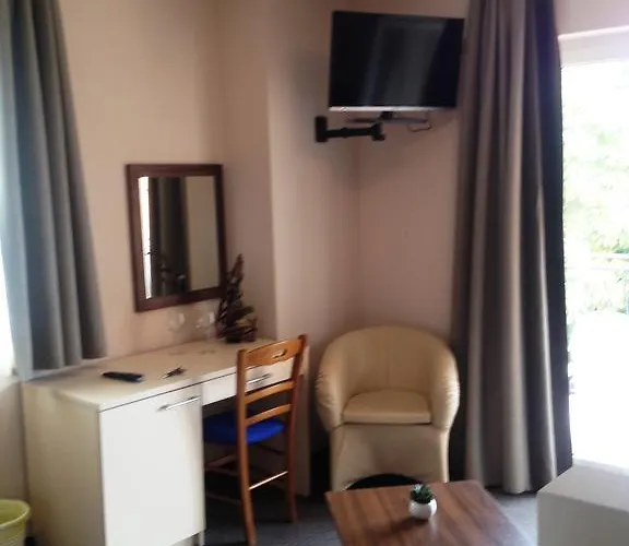 With Private Parking And Breakfast,seaview Villa *