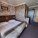 With Private Parking And Breakfast,seaview *