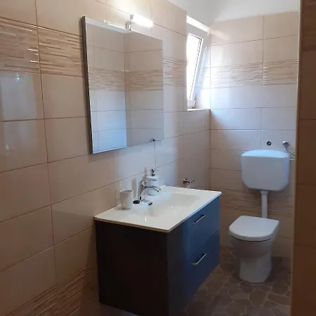 With Private Parking And Breakfast,seaview *