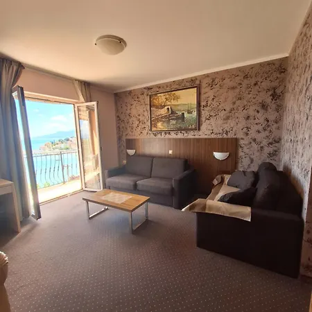 Villa With Private Parking And Breakfast,seaview Volosko