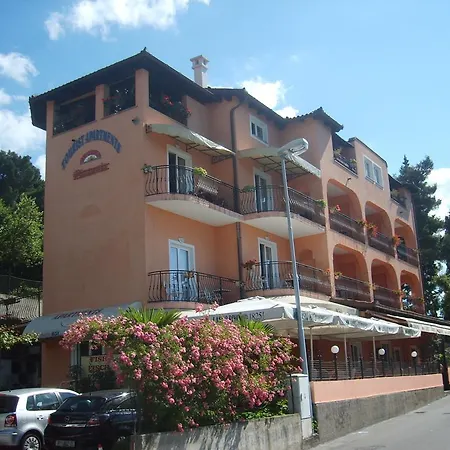 With Private Parking And Breakfast,seaview Villa *