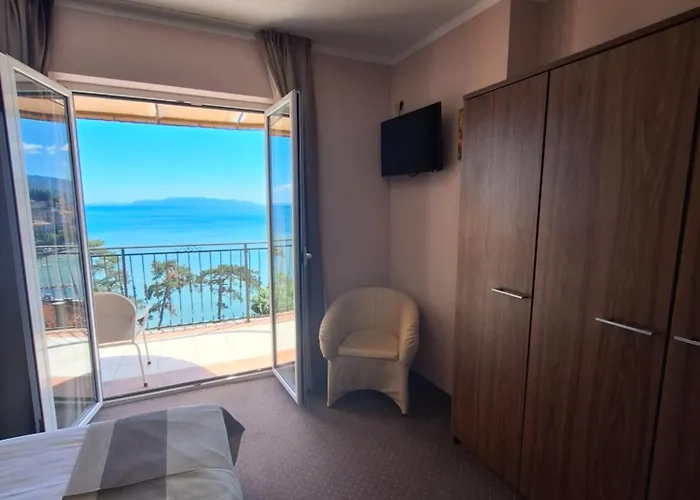 With Private Parking And Breakfast,seaview Volosko